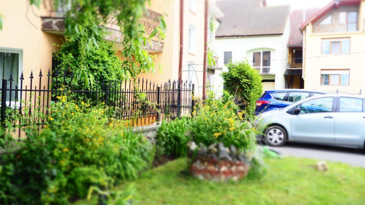 Willow&Pillow Apartments Sibiu Luaran gambar