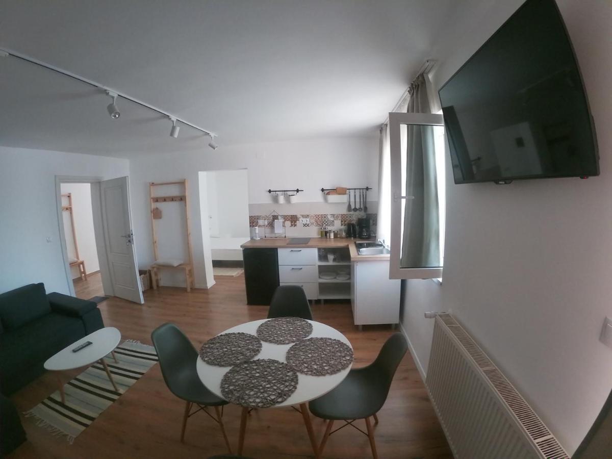 Willow&Pillow Apartments Sibiu Luaran gambar
